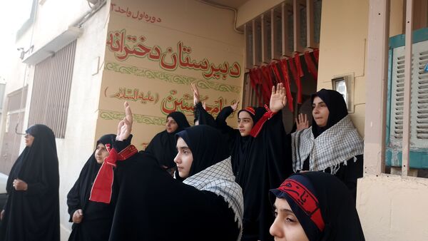  شهید گمنام ۱۷ ساله مهمان ویژه دبیرستان دخترانه امام حسین(ع) دوره اول  واحد ۳