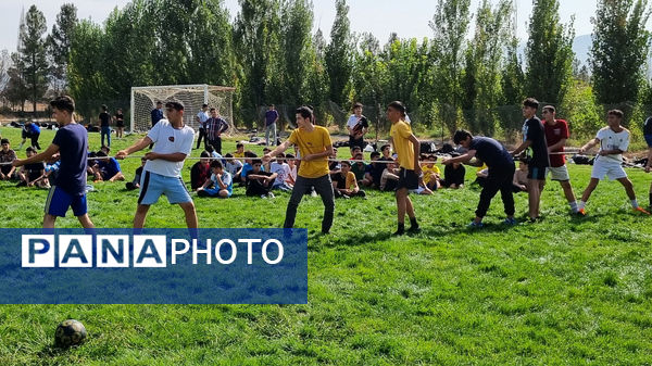 برگزاری آیین فعالیت‌های ورزشی درون مدرسه‌ای دبیرستان نمونه دولتی پژوهش آشخانه 