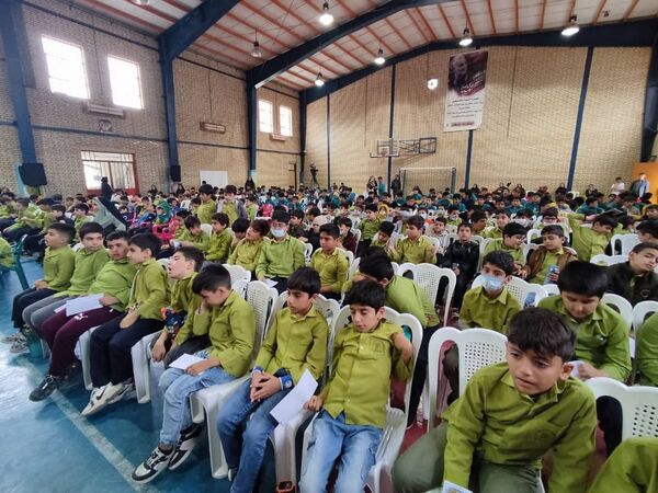 جشن گلریزان در دبستان شهدای بسیج بوشهر