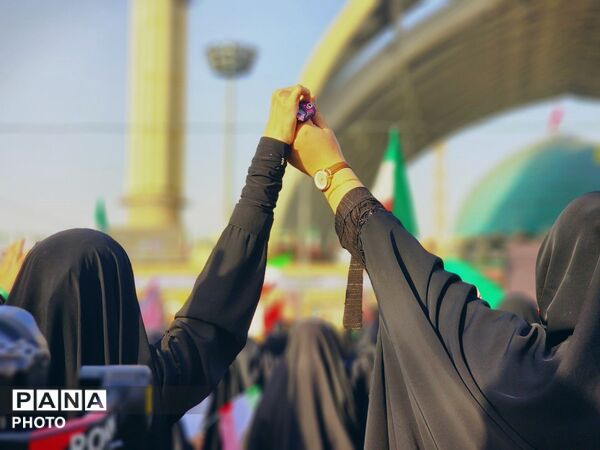 قاب ماندگار عشق؛ وداعی تاریخی در مصلی امام خمینی(ره)