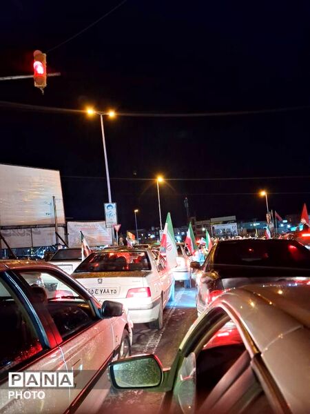 دانش‌آموزان پای کار وطن