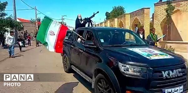رزمایش بانوان جانفدای ایران در شهر آوه