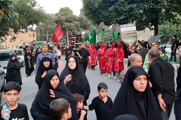 شبیه سازی ورود اسرای کربلا به شام