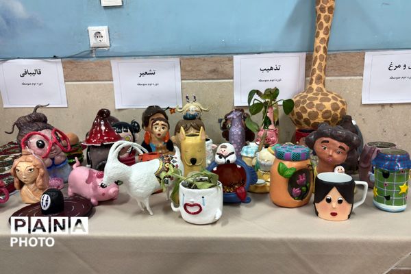 داوری مرحله منطقه‌ای چهل‌وچهارمین جشنواره فرهنگی هنری فردا در اسلامشهر 