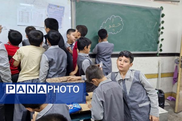 برگزاری انتخابات شورای دانش آموزی در مدارس ناحیه دو شهرری 