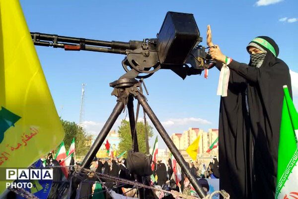 از تجمع بانوان جان فدای یزدی تا پیروزی ایران اسلامی