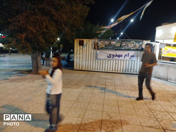 زمزمه‌ی ولایت و شکوه خدمت در موکب مرام مهدوی در شب غدیر