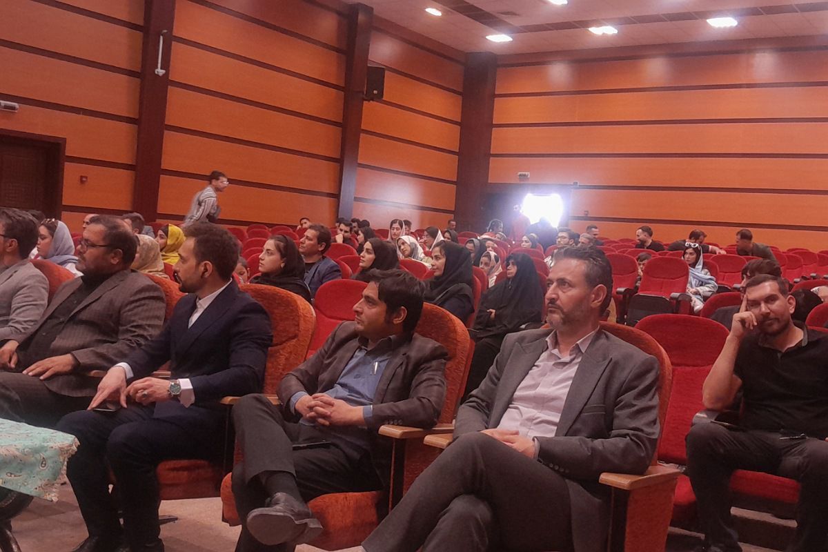  سمینار والدین سالم، فرزند سالم و آیین رونمایی از کتاب در جست‌وجوی تعامل