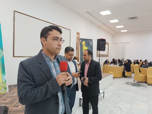 معلمان ستارگان درخشان مسیر علم و دانش