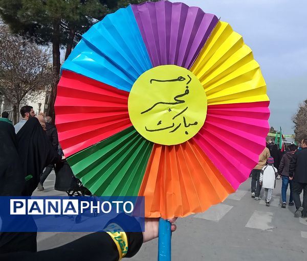 راهپیمایی یوم الله ۲۲ بهمن ماه امسال پررنگ تر از همیشه در شهر نیشابور 