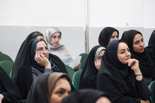برگزاری جلسه هم‌اندیشی رابطین پژوهشی و دانش‌آموزی یزد