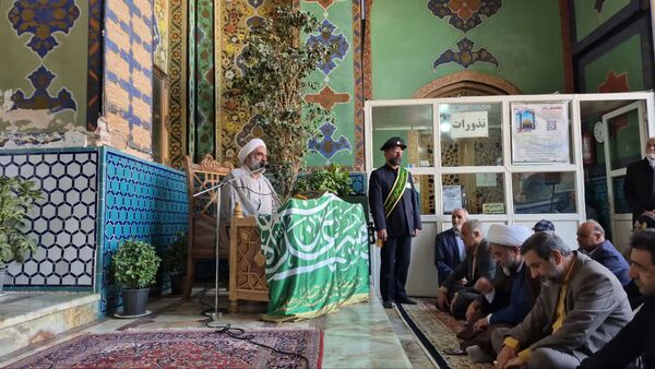 مراسم غبارروبی ضریح مطهر حضرت سلطانعلی(ع) همزمان با میلاد پیامبر(ص) و امام صادق(ع) در مشهد اردهال