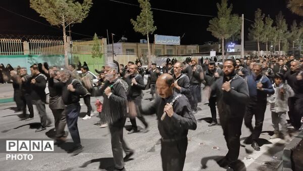 سوگواری مردم بخش بهمن ابرکوه در نهمین شب شهادت امام شهیدشان