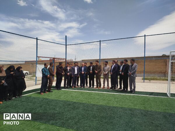  افتتاح چمن مصنوعی مدارس شاهد و مولوی و بازدید از استخر فرهنگیان دورود