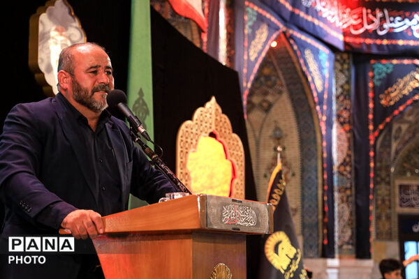 عزاداری سنتی شب هفتم محرم در «حسینیه حرم»