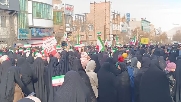 سیلی محکم مردم مرند به عوامل تروریستی 