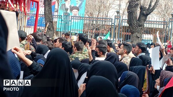 تشیع پیکر دو شهید فارسانی در شهرکرد