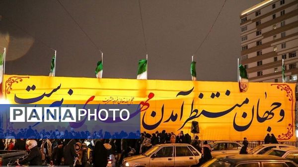 حال و هوای خیابان‌های مشهد در شب نیمه شعبان 