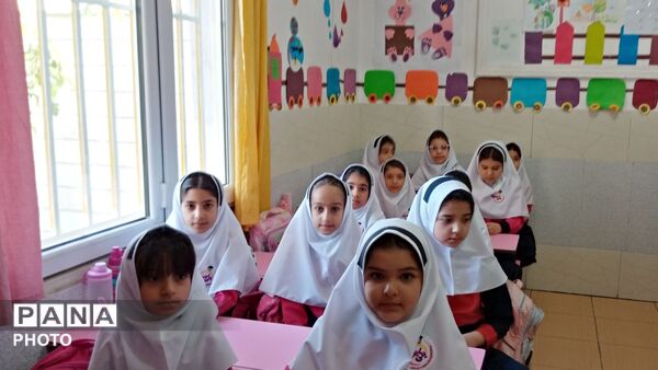 آغاز سال تحصیلی جدید در مدرسه یکی یدونه الیگودرز
