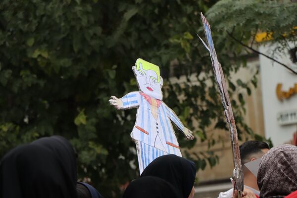 راهپیمایی 13 آبان در ناحیه یک بهارستان