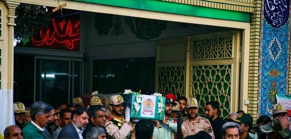 تشییع پیکر مطهر شهید مرزبان سجاد صیامی 