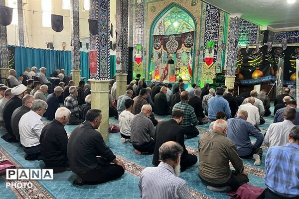 تأکید بر بصیرت و وحدت در نماز جمعه فیروزکوه