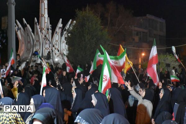 پنجاه‌وهفت شب مقاومت و وفاداری در قروه؛ تجدید پیمان در میدان سردار سلیمانی