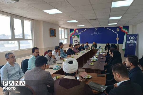 تکریم معاون سابق پرورشی و فرهنگی آموزش و پرورش خراسان شمالی