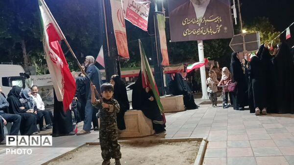 جریان زندگی در دل جنگ نظامی اقتصادی