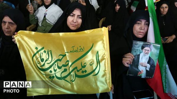 شعله‌ای که از قلب مردم برآمده، خاموشی ندارد