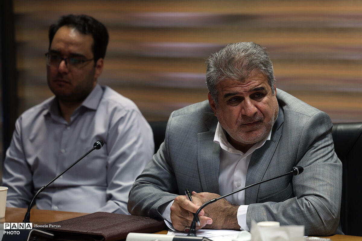 آزمون‌های نهایی با مشارکت ۱۰۰ هزار فرهنگی به پایان رسید/ بیش از ۲۴ میلیون عملیات تصحیح برای تعیین نمرات امتحانات نهایی/ آغاز تراز‌بندی نمرات امتحانات نهایی از فردا 