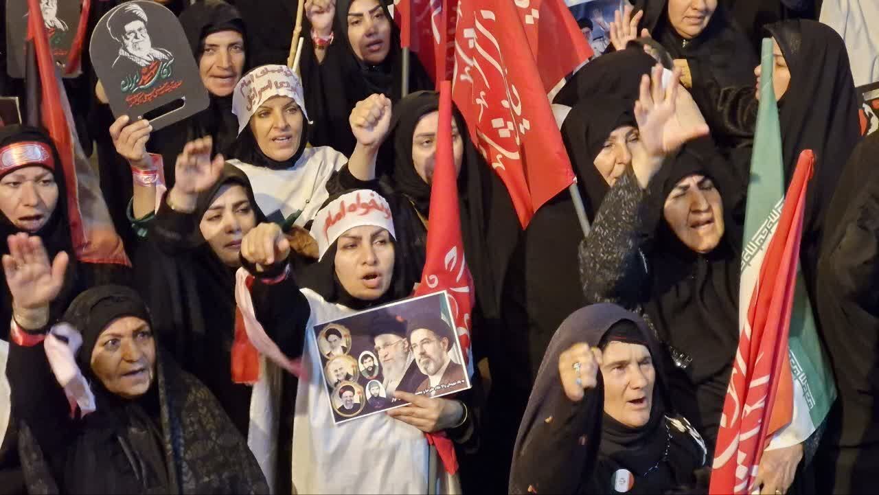 صد و سی شب بیعت با رهبری در نورآباد؛ تجدید میثاق مردم با ولایت