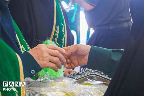 غبارروبی و عطرافشانی آستان مقدس امامزاده عمادالدین علیه السلام 