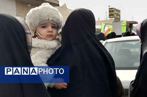 راهپیمایی مردم جعفرآباد قم در جشن سالگرد پیروزی انقلاب