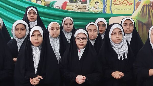 یادواره شهدای دبستان شاهد بنت‌الحسین تبریز با عطر فاطمی