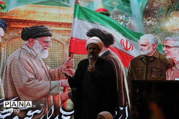 قرچک، میزبان حماسه‌سازی شبانه فرهنگیان در هفته معلم