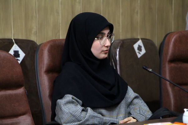 نشست نخبگان استان یزد با مسئول جهاد تبیین کشور