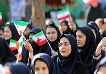 دانش‌آموزان البرزی در جشن جوانه‌ها از حس و حال خود می‌گویند