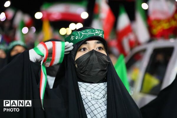 میدان امام خمینی(ره) همدان در تپش غیرت زنان همدانی