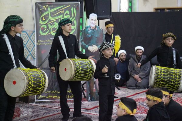 سوگواره احلی‌من‌العسل در شهرستان سمنان 