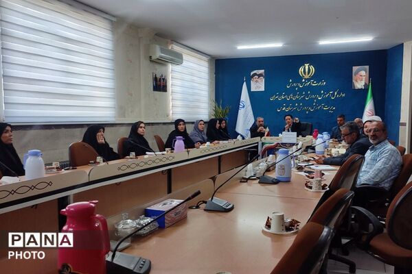 جلسه کارگروه ائتلاف نماد با محوریت بررسی و رسیدگی به آسیب‌های اجتماعی در شهرستان قدس