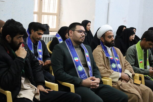 نشست صمیمانه قائم مقام سازمان دانش آموزی با رؤسای سازمان دانش‌آموزی استان کرمان