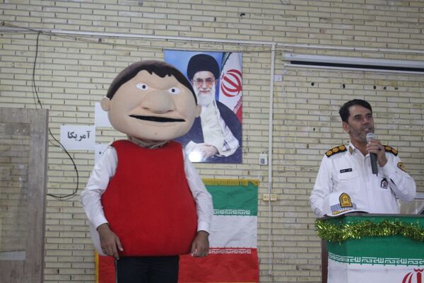 کارگاه آموزشی راهنمای رانندگی در مدرسه شاهد بندرعباس 
