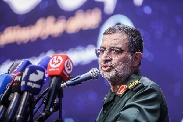 سردار نائینی: آبراهام لینکلن به سمت جنوب شرقی اقیانوس هند متواری شد