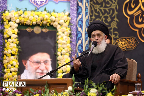 مراسم سالروز شهادت امام جعفر صادق(ع) در حرم کریمه اهل بیت(س)