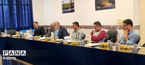 نشست مجمع خیرین‌ مدرسه‌ساز در چهاردانگه 