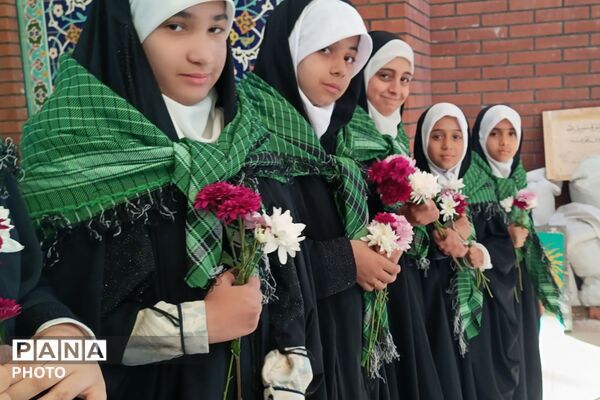 گرامیداشت دهه کرامت بر مزار شهدای جنگ رمضان 