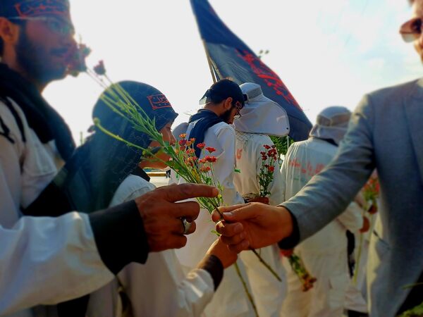 بروجن، میزبان کاروان عشاق حسین (ع)