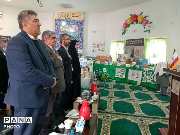 جشنواره جابر بن حیان در دبستان نرجس 