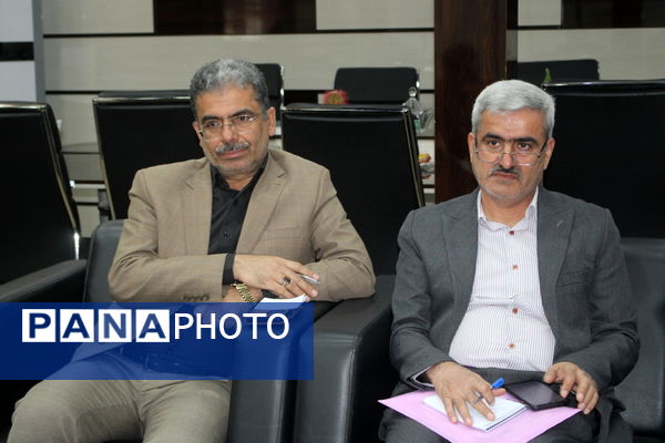 جلسه ارزیابی بازرسان وزارت آموزش و پرورش از کانون‌های فرهنگی تربیتی استان بوشهر